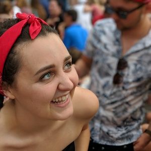 Meet your Posher, Lauren